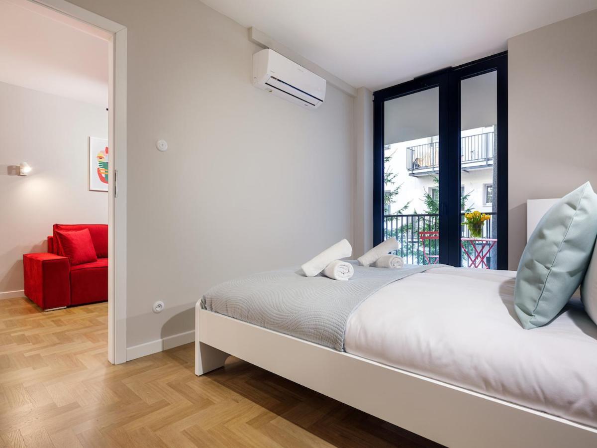 Tyzenhauz Apartments Vistula With Parking Krakow Bagian luar foto