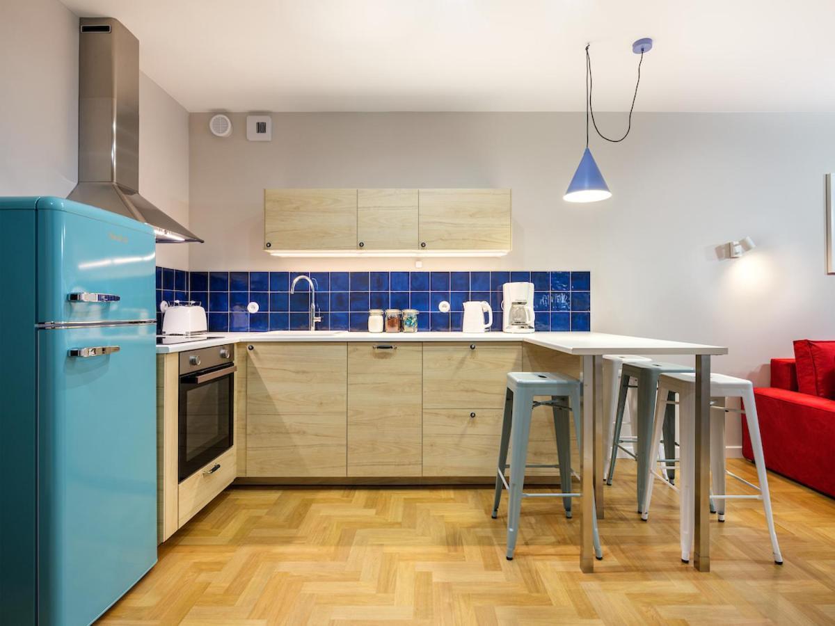 Tyzenhauz Apartments Vistula With Parking Krakow Bagian luar foto